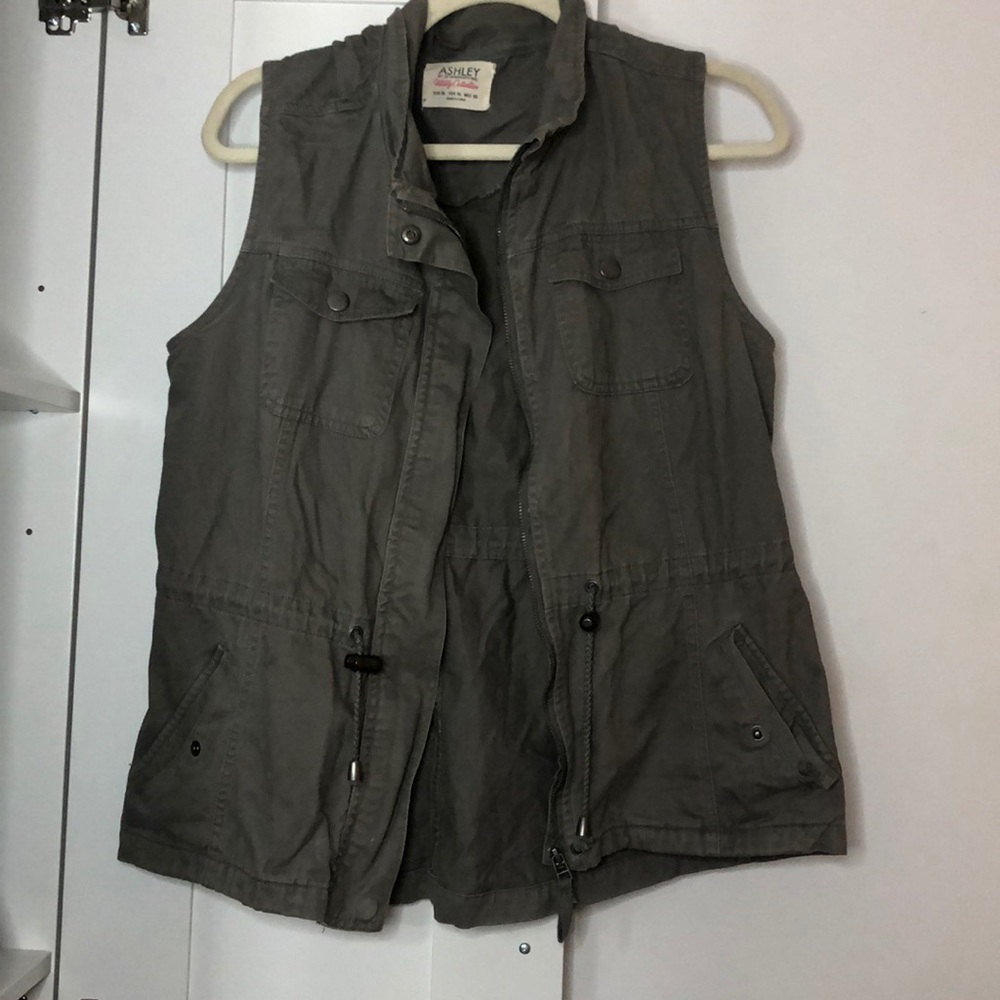 Army green vest